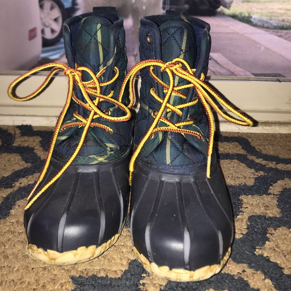Polo duck boots, size 4, VGC